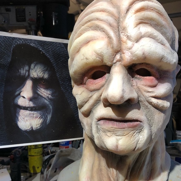 Silicon mask based on Emperor Palpatine - Picture 1 of 6